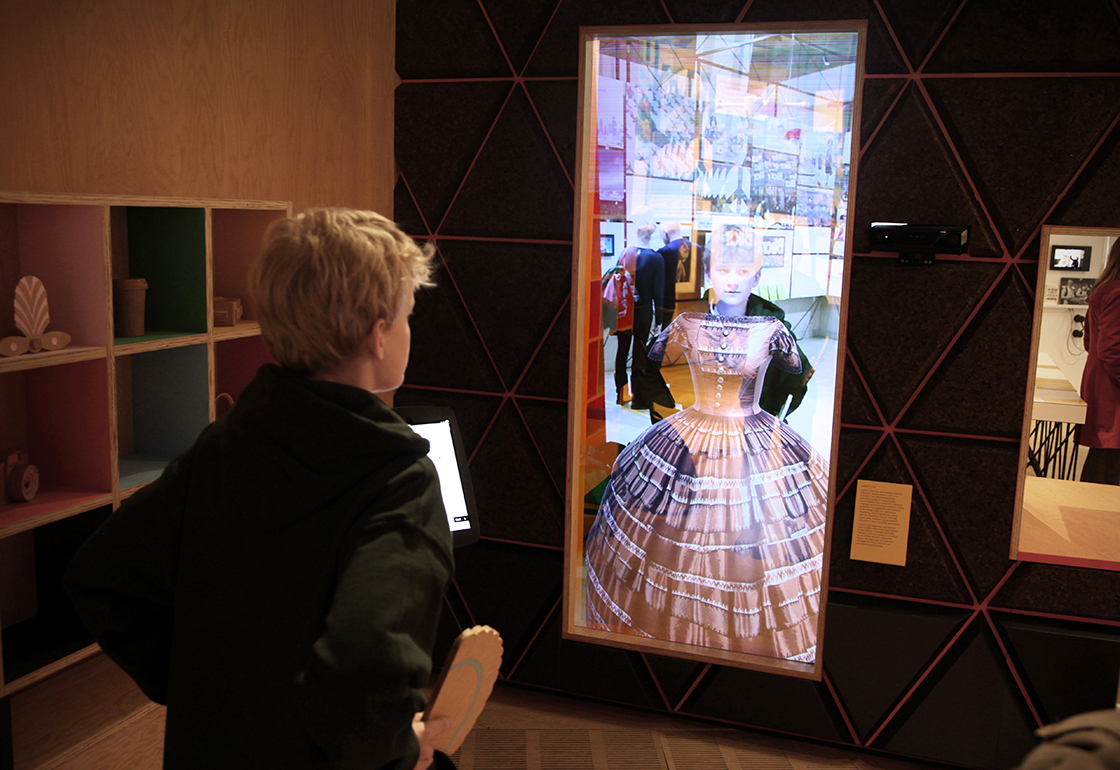 Designer Maker User Interactives – The Design Museum - Kin Design